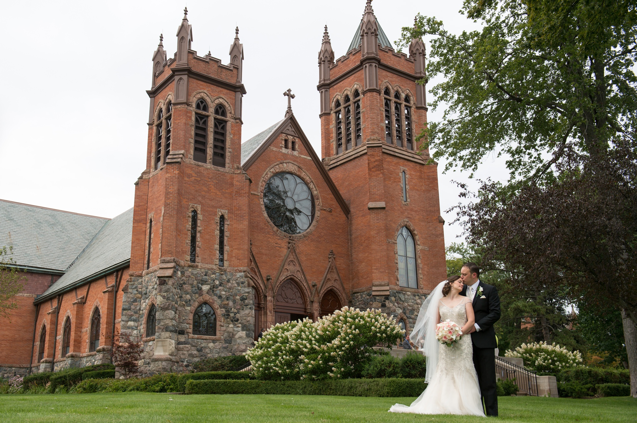 St Paul's on the Lake Grosse Pointe Wedding