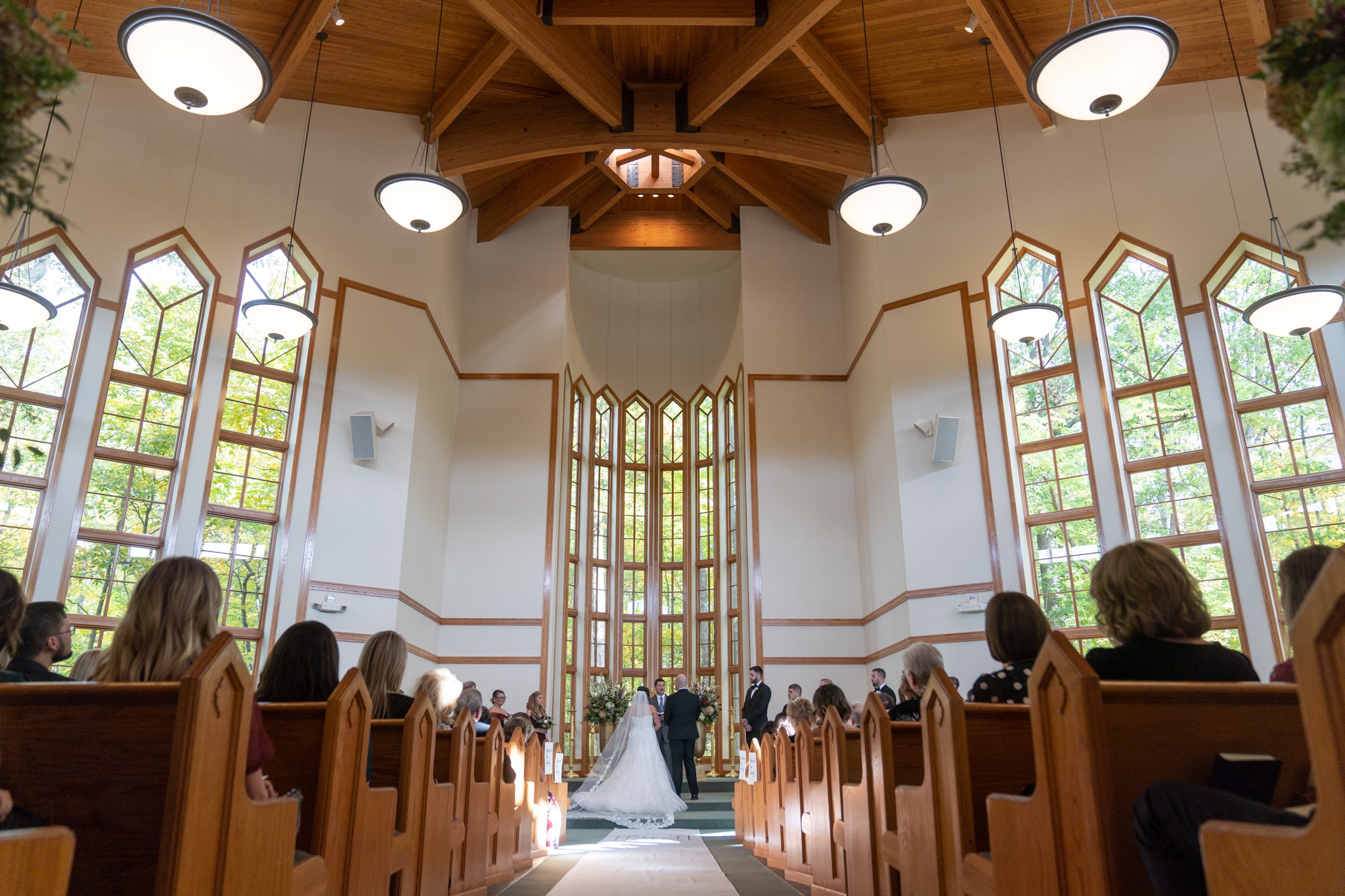 Oak Arbor Church wedding