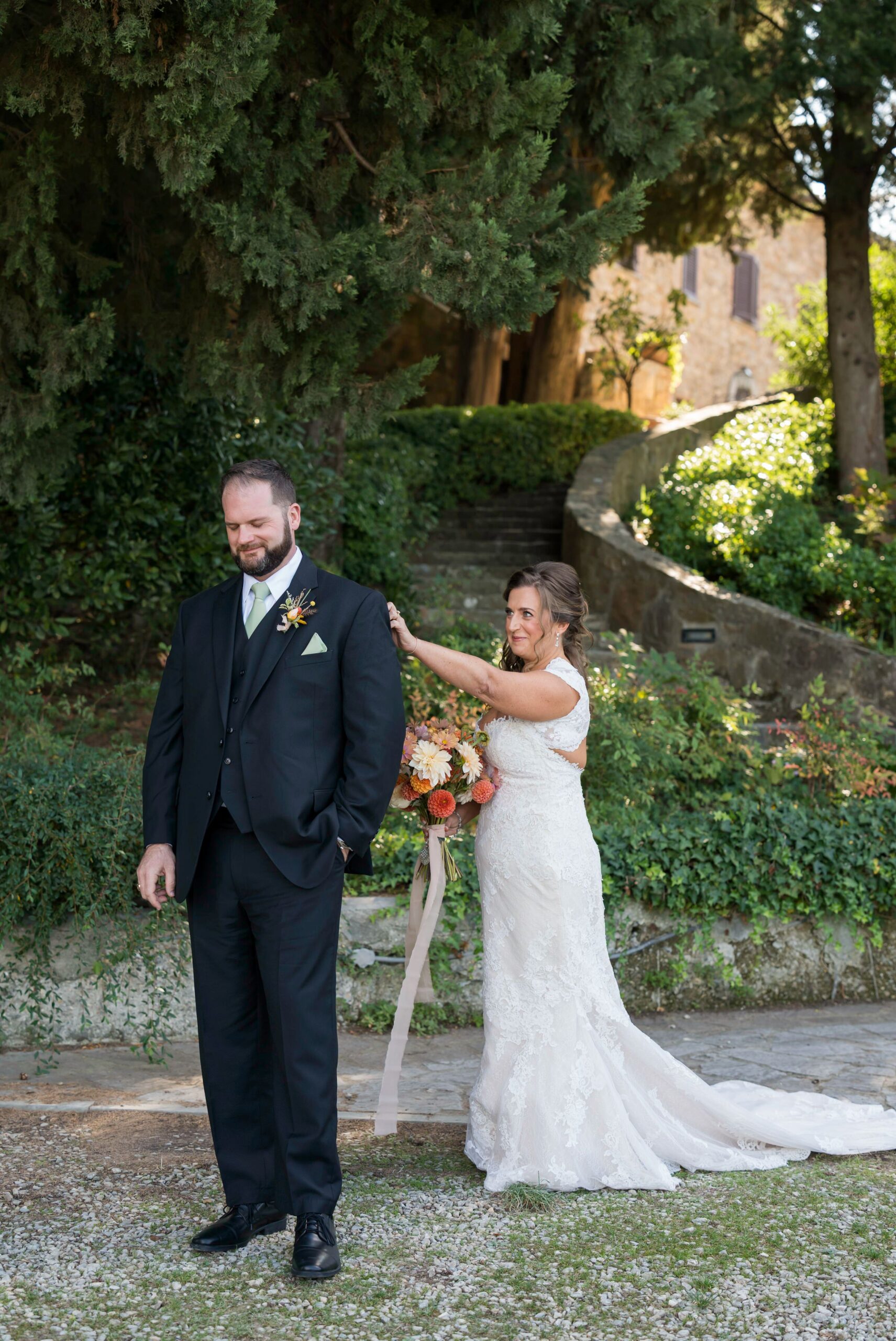Kate and AJs first look at Quercia al Poggio wedding