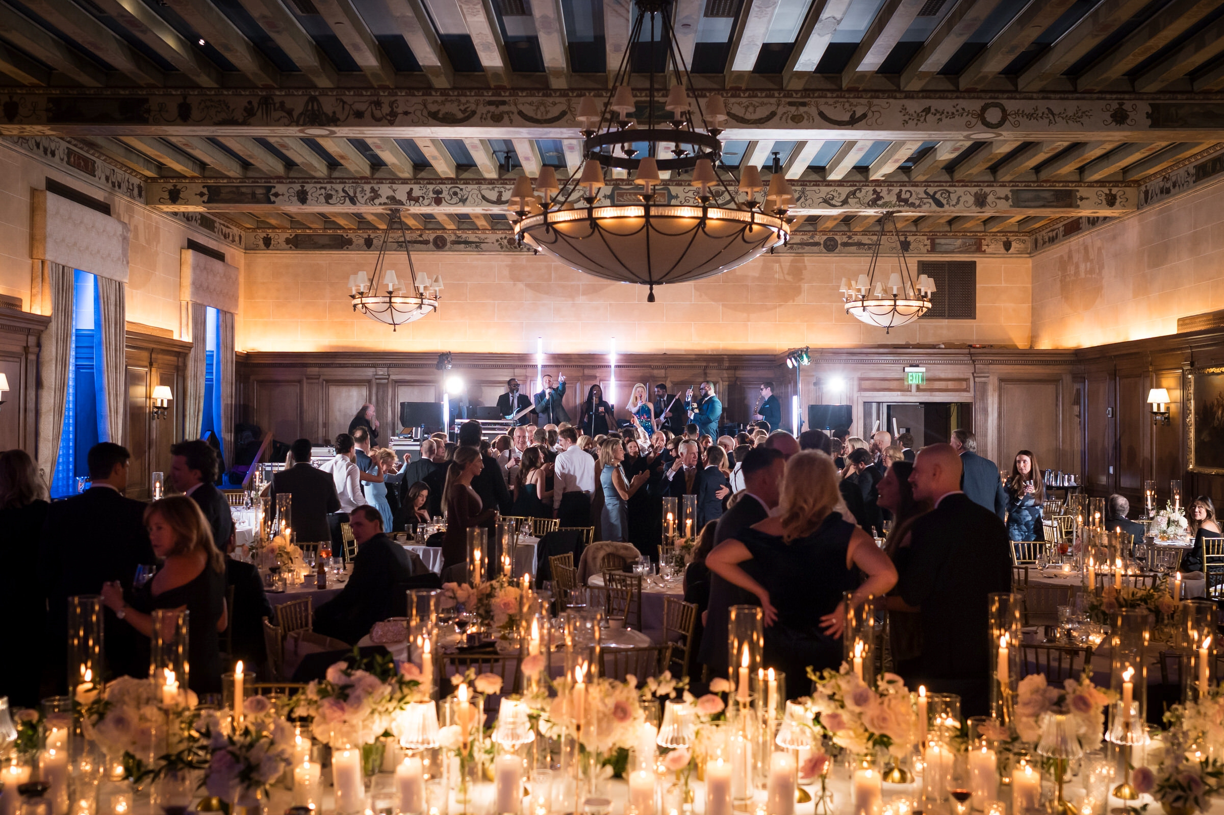 Elegant Winter Wedding at the Detroit Athletic Club